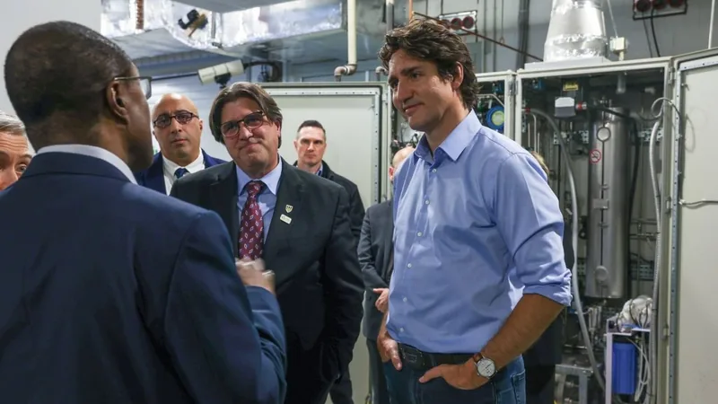 Le premier ministre du Canada en visite à l'Institut de recherche sur l'hydrogène